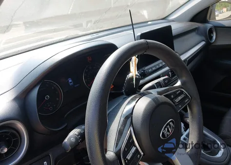 2021 Kia Forte Lxs z USA, uszkodzony, nr VIN 3KPF24AD6ME317419